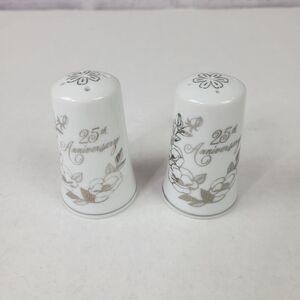 Royal Crown Arnart Imports 1983 25th‎ Anniversary Salt And Pepper Set